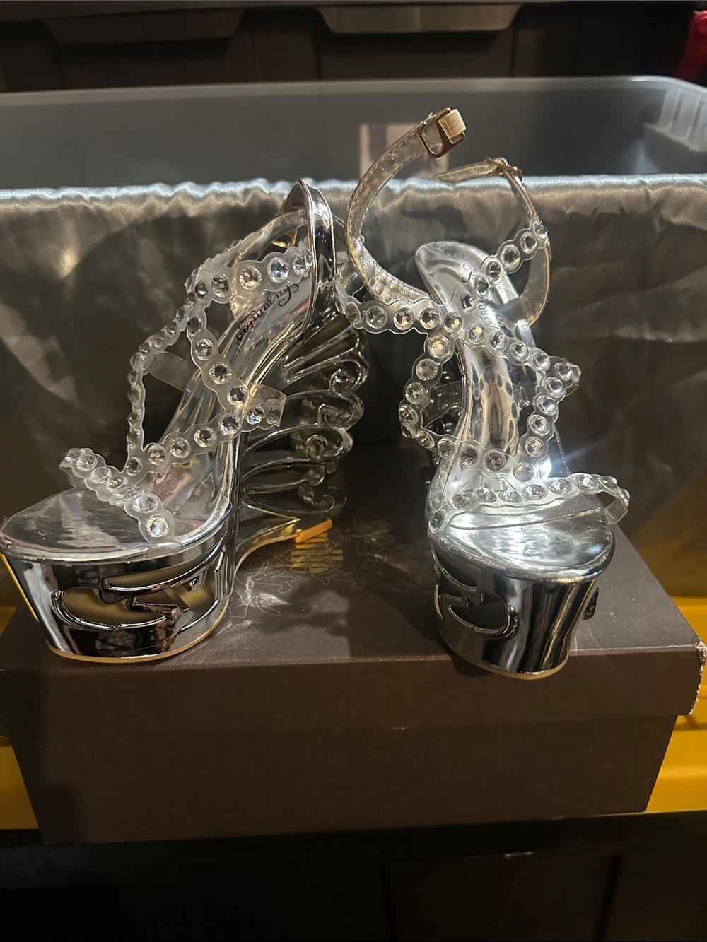 Crystal-Embellished Silver Platform Sandals with Clear Straps